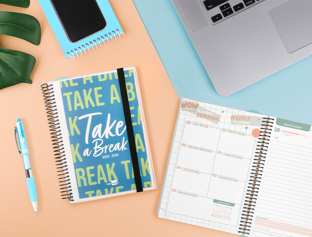 AGENDA ESCOLAR LIDERPAPEL CURSO 23-24 COLLEGE CLASSIC DIN A5 BILINGUE DIA PAGINA POLIPROPILENO PERSONALIZABLE